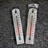 Termómetro de invernadero de vidrio Celsius de pared Qk Antiguo 19cm Medidor de temperatura ambiente de plástico Termómetro doméstico Blanco Dos Yuan