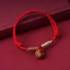 Pulseira Cesta de Pêssego Corda Vermelha Trançada à Mão para Homens e Mulheres, Proteção do Ano do Rato, Paz, Pulseira de Caroço de Pêssego, Estilo Antigo, Tendência Chinesa Presente