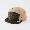 Gorro de bebé coreano, nueva gorra de béisbol con estampado de leopardo vintage de otoño, estilo Maillard con estrella de cinco puntas, visera suave y diseño plegable