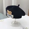Chapéus de Bebê para Primavera e Outono, Boinas Florais Fofas para Recém-Nascidos, Gorros de Tricô Infantis para Meninos e Meninas, Chapéus de Artista da Moda