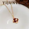 Colar Original Elegante e Versátil com Pingente de Trevo de Quatro Folhas em Esmalte Vermelho, Corrente de Clavícula de Luxo Leve Joias de Alta Qualidade para Mulheres