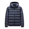 Nueva chaqueta de plumón estándar para otoño/invierno 90% plumón, color liso, plumón de pato blanco, estilo unisex, casual, ligera, con capucha, chaqueta de plumón para parejas para hombre