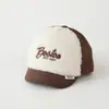 Nova Boina Infantil com Letra Bordada de Aba Curta Bico de Pato Outono e Inverno Lã de Cordeiro Chapéu Escolar Quente Boné de Baseball Unissex para Bebê