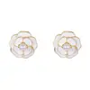 Pendientes de perla de camelia nuevos de primavera y verano pendientes de flor de temperamento para mujer pendientes de pétalos de lujo de alta gama venta al por mayor