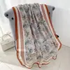 Nuevo Artículo Popular Bufanda de Algodón y Lino con Bloques de Color para Mujer, Delgada Versátil para Primavera y Otoño, Chal Largo Protector Solar, Bufanda de Cuello al por Mayor