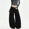 Pantalones de trabajo anchos de color naranja joven # Caqui con diseño de hebilla metálica, caracterizados por un corte holgado, efecto adelgazante, estilo moderno y diseño versátil, similares a los pantalones de cuchillo curvo