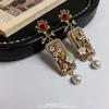 Pendientes Retro Palacio Chino Vintage con Relieve Floral y Colgantes Cuadrados Largos de Esmalte, Pendientes Elegantes