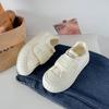 Aidemeng cabeça redonda all-match altura crescente velcro sola grossa sapatos brancos femininos estudantes retro sapatos de cano baixo TP327