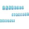 Manicura Navideña Europea y Americana Nueva Uñas Portátiles Azul Gradiente Simple Fresco Copo de Nieve Longitud Media Uñas Portátiles Venta al por Mayor