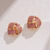 Nuevos y únicos pendientes rosas de estilo francés retro Hepburn, pendientes de nicho de alta calidad, elegantes y suaves para mujer.