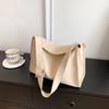 Bolso Tote de Diseño Nicho 2024 Primavera y Verano Nuevo Versátil para Viajes al Trabajo Estudiante Universitaria de un Solo Hombro Cruzado Tipo Cubo Mensajero