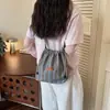 Bolsa Pequena Transversal de Verão para Mulheres, Bolsa de Lona Leve e Simples com Cordão, Nova Bolsa Saco Listrada de Nicho 2026