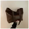 Bolsa tote de gran capacidad para mujer, nuevo bolso de hombro versátil, diseño nuevo, producto nuevo original, bolsa para madre e hija para el trabajo, negro
