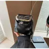 Bolsos de Moda Transfronterizos Más Vendidos para Mujer en 2026, Nuevos Bolsos Cruzados de Cadena de Nicho con un Toque de Alta Gama, Bolsos tipo Cubo Versátiles