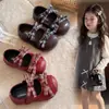 Zapatos de Caminar de Moda Infantil a Cuadros con Lazo de Suela Baja 2026 Principios de Otoño Nuevos Zapatos de Princesa de Cuero para Bebé y Niño Pequeño de Punta Cuadrada