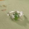 Anillo de plata de ley S925 bañado en oro con diseño de pez dorado y jade hetiano de One Deer, ideal para combinar con todo.