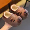 Pantuflas de Algodón Kapibala Otoño e Invierno para Niños y Niñas, Calientes, Forradas de Felpa, Impermeables, Lindas, para Niños Mayores, Zapatos de Algodón con Talón Cerrado