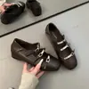 Zapatos planos Mary Jane versátiles de metal con hebilla, punta poco profunda, estilo slip-on, zapatos planos para mujer, diseño retro y suave, punta cuadrada, adecuados para todas las estaciones