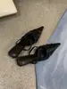 Mules Zapatillas de Verano para Mujer Estilo Coreano Punta Roja Tacón de Aguja Medio Cubiertas Elegantes Calzado de Exterior Punta Cerrada Zapatillas Tacón Kitten Sexy Versátiles