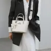 Fábrica de Origen Canguro Barney Bolso de Hombro Cruzado Versátil de Moda para Mujer Estilo Clásico Retro Venta al por Mayor Dropshipping