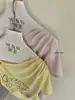 Wgwe9442 Guangzhou Shisanxing Moda Feminina 2026 Novo Estilo Gola Diagonal Ombro a Ombro Alça Estampa Manga Curta Camiseta Top Verão