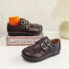 Sapatos de Couro Infantis, Estilo Britânico Retrô Sapatos de Couro para Meninas de Performance, Nova Moda Primavera Sapatos Loafer Versáteis para Meninos com Solado Macio