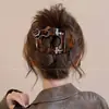 Grampo de cabelo de pato para outono e inverno, para a parte de trás da cabeça, novo grampo de cabelo retrô 2026, grampo de cabelo de pelúcia floral estilo pequeno perfumado