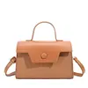 Bolsa de Mão Personalizada Retrô Feminina Outono 2025 Nova Moda Linda Bolsa Quadrada Pequena Bolsa Transversal de Moda Nicho