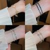 Pulseira super brilhante colorida de zircônia adorável em forma de cobra e borboleta, pulseira de temperamento de luxo leve, pulseira de nicho de personalidade de alta qualidade para mulheres