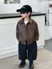 Ropa para niños para niños, chaqueta de cuero de motocicleta de primavera y otoño, estilo coreano, chaqueta de color liso con cuello de solapa para niños pequeños, ropa de bebé de moda