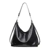 Bolsa de Gran Capacidad para Mujer 2026 Otoño/Invierno Nuevo Retro Bolso de Hombro Cruzado Simple Transfronterizo Escuela Viaje Diario Tote