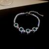 Pulsera Geométrica de Diamantes Esmeralda Estilo Corte Francés Preciosa Elegante Pulsera Refinada Lujo Ligero Pulsera de Alta Gama para Mujer