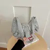 2026 Bolso de Hombro para Debajo del Brazo de Gran Capacidad con Pliegues Estilo Retro Americano Nuevo para Verano-Otoño Estilo Commuter Inspirado en Biker para Mujer