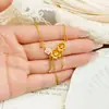 Colar com Franja Flor de Pessegueiro Escovado Dourado Areia para Mulheres, Versátil e de Alto Padrão, com um Design de Franja Floral de Luxo Leve, Corrente para Clavícula