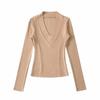 Camiseta de manga larga estilo retro de Hong Kong con escote en V profundo, sexy, con base de polar fino y incrustado, para mujer, otoño e invierno, top ajustado puro.