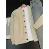 Suéter Cardigan de Gola Redonda Malha para Homens e Casais com Botões Coloridos, Estilo Tendência Outono e Inverno, Venda por Atacado de Fábrica Transfronteiriça, Estilo Old Money