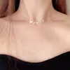 Collar de tres mariposas incrustado de diamantes para mujer, mismo estilo que el de Little Red Book, cadena para clavícula de circón súper de hadas, estilo coreano, collar de mariposa pequeña Mori