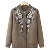 Elegante cárdigan de punto para mujeres de mediana edad y mayores, perfecto para otoño e invierno, un suéter de punto abierto de moda que se puede usar como capa exterior, una chaqueta de punto para madres