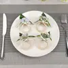 Porta-Guardanapo Fresco Estilo Floresta com Laço, Botões de Flores Artificiais e Flores, Suporte de Guardanapo de Madeira para Decoração de Mesa de Casamento