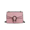 Bolso de Mujer Nuevo de Moda 2026, Versátil de Moda con Cadena, Bolso Pequeño Cuadrado de Hombro Cruzado de Nicho para Estudiantes Universitarios