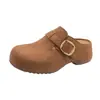 Sapatos tipo Birkenstock com sola grossa, slip-on, com fivela que aumenta a altura, para mulheres baixinhas, novo modelo 2026, tamancos de bico fechado para o outono