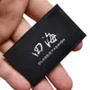Fábrica de Guangzhou tecelagem Mark feito sob medida poliéster preto anti-cetim tecelagem bordado nova gola high-end Coat Main Mark feito sob medida