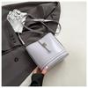 Bolsa Retrô Bolsa Transversal Bolsa de Mão Feminina Bolsa Saco Feminina Nova Verão 2026 Versátil Moda Bolsa de Ombro de Alta Qualidade