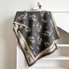 Bufanda Versátil de Imitación Cachemir de Longitud Media para Mujer, Chal de Moda Floral de Otoño e Invierno, Tendencia de Gama Alta para Mantener el Calor