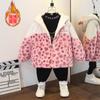 Procesamiento y Personalización de Chaquetas de Terciopelo para Niñas 2025, Ropa de Abrigo de Invierno para Niños, Tops Cálidos Gruesos Estampados de Leopardo Elegantes para Bebé