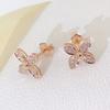 Trevo de quatro folhas Conjunto de três peças ins Colar de estilo simples Nicho High-end Ear Studs Elegante All-match Pulseira Pequeno Presente