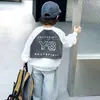 Sudadera de manga raglán para niño 2026 Nueva Primavera, Top de moda con manga de mezclilla patchwork para niños, Atuendo de primavera genial y elegante para niños