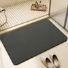 Tapete de chão de diatomita para banheiro transfronteiriço, tapete minimalista de cor sólida para os pés do vaso sanitário, tapete antiderrapante absorvente de água de secagem rápida para a entrada, Amazon
