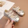 Nueva Colección Primavera y Otoño 2026: Elegantes Zapatos de Princesa Estilo Ballet para Niñas Pequeñas, con Moño y Cierre de Velcro