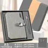 Set de Caja de Regalo para Portátil en Stock con Memoria USB y Recambios para Bolígrafo, Portátil Personalizable para Regalos Escolares y Corporativos con Logo Personalizado